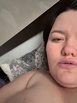 SunnyLeila2101's cam snapshot