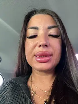 RuslanaXX live sex cam