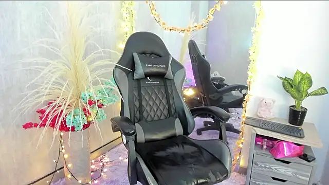 ValerySilva's cam snapshot