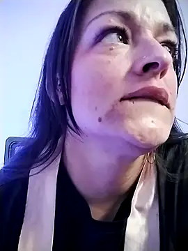 Ivanna_Greey1's cam snapshot