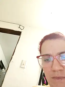 karlythoth@xh's cam snapshot