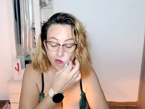 BOREAL_MOON's cam snapshot