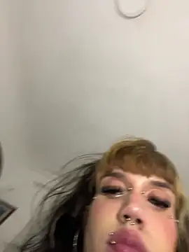 Newmeshh's cam snapshot