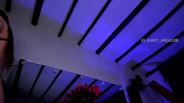 karly_angeel's cam snapshot