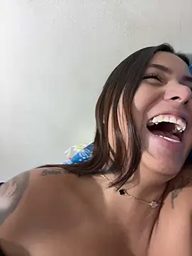 LinaaV's cam snapshot