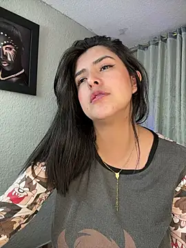 kim_zaratte's cam snapshot