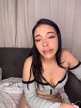 cristal__violetaa's cam snapshot