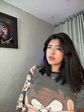 kim_zaratte's cam snapshot