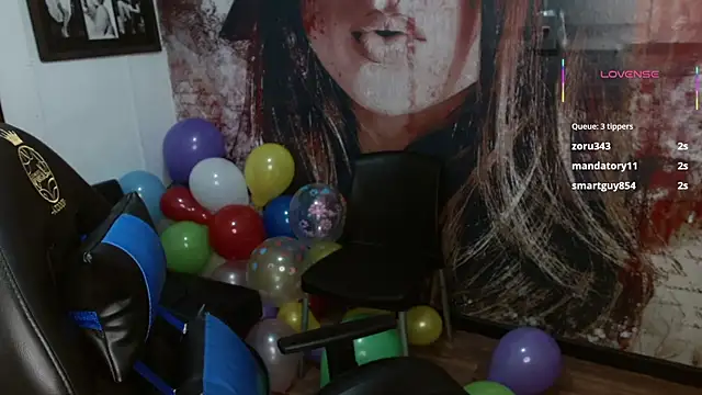 gigi_gilt_'s cam snapshot