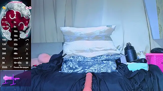 anya_weisz's cam snapshot