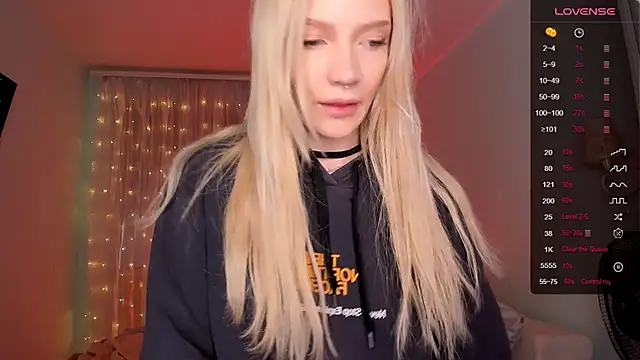 AnyaTaylor_'s cam snapshot