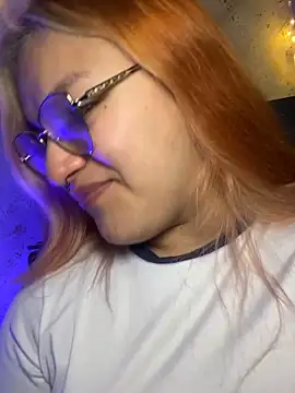 Sophia_Weest99's cam snapshot