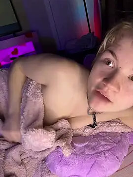 Cutiepiespanks live sex cam