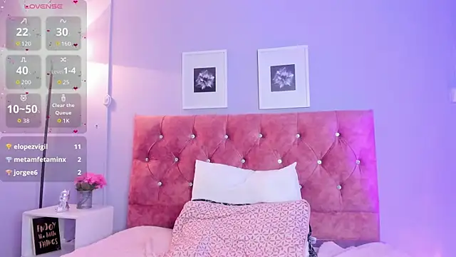 GabiHills's cam snapshot