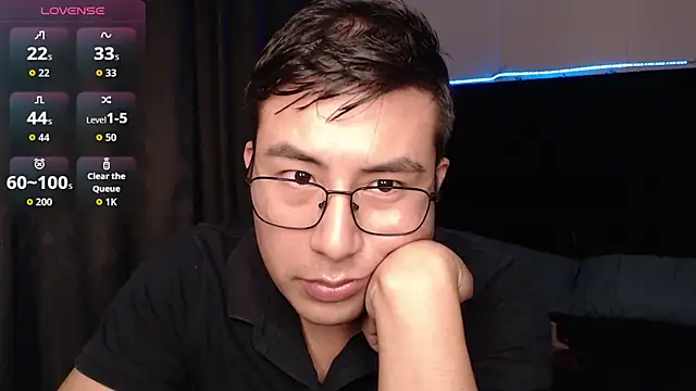 andrewmhilton_'s cam snapshot