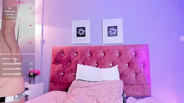 GabiHills live sex cam