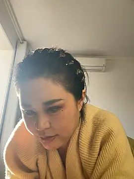 940940_1688's cam snapshot