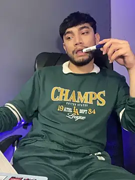 DylanC_'s cam snapshot