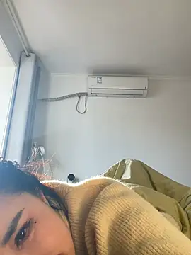 940940_1688's cam snapshot