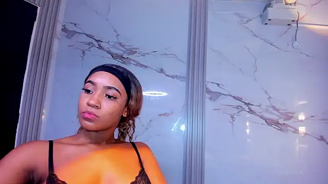 emii_brown live sex cam