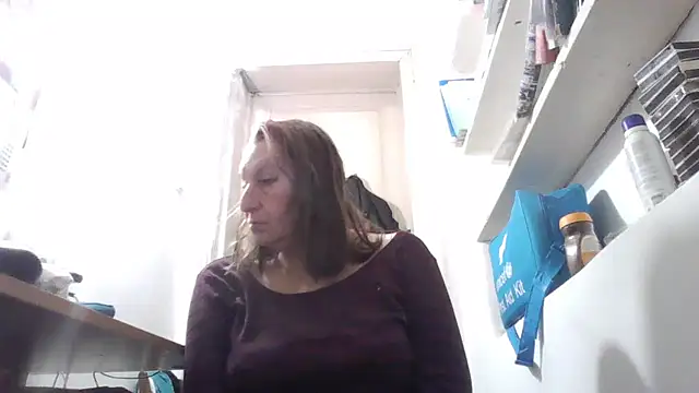 AnnaLive570's cam snapshot