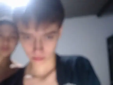 Brenda_Tina699 live sex cam