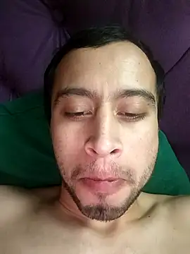 Mich_Stev9524's cam snapshot