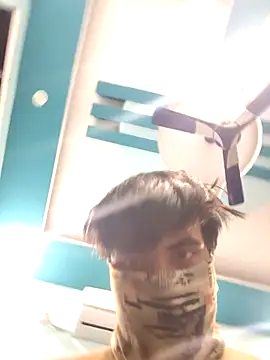 weaponisback live sex cam