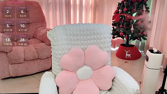 NovaNana live sex cam