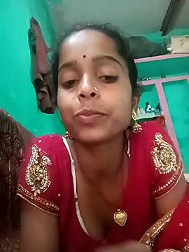 Alisha_beby143 live sex cam