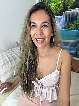 sandrafarrely live sex cam