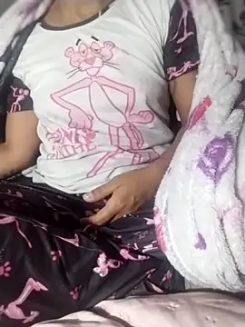 FresitaSquirt24 live sex cam