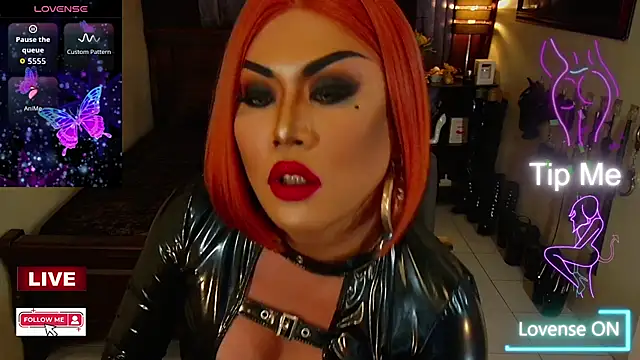 xCumOnOverMex live sex cam