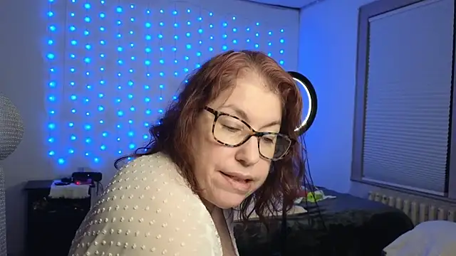 luvely_gurl live sex cam