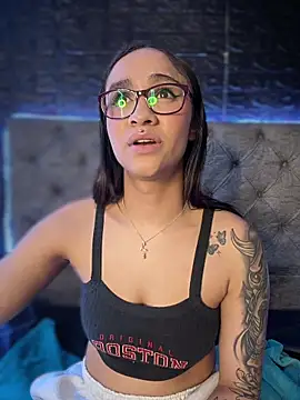 Isabella-Teen's cam snapshot