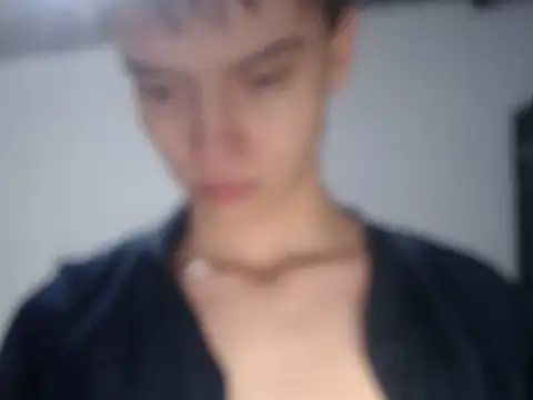 Brenda_Tina699's cam snapshot