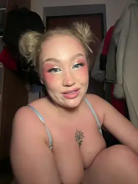 RollDollsi's cam snapshot