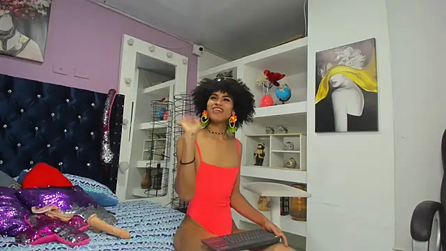 Zaira_sofiaa live sex cam