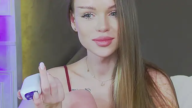 MarilynNova's cam snapshot