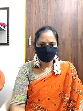 Queen-Neha's cam snapshot