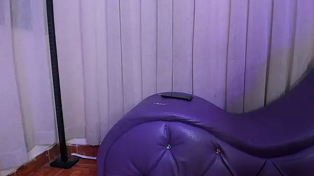 SlimLoves's cam snapshot