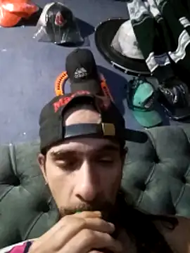 hairy_mannn's cam snapshot