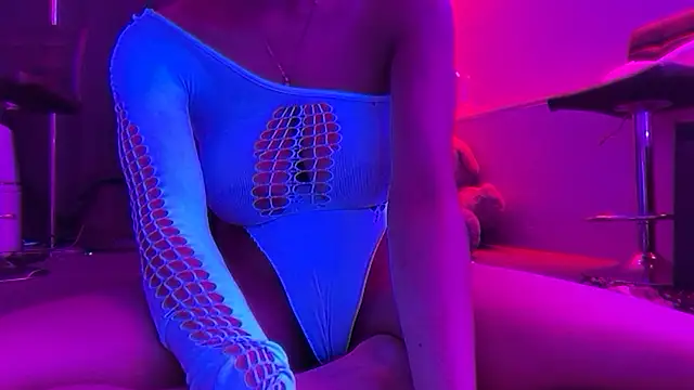 MissPersuasionxoxo's cam snapshot