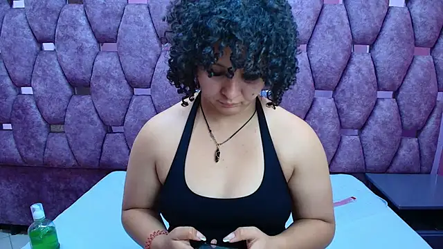 AlaSmith's cam snapshot