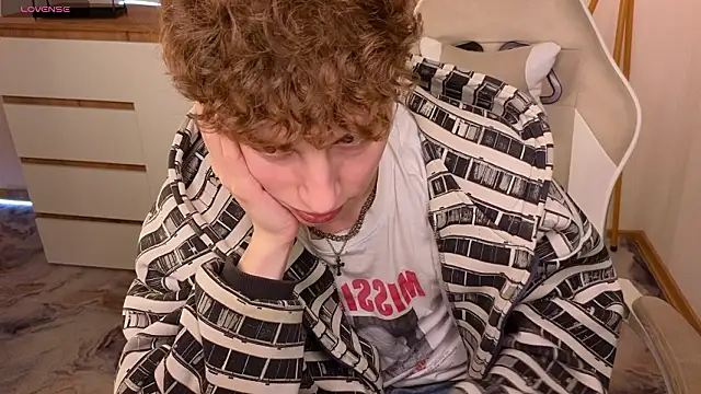 crisp1n live sex cam