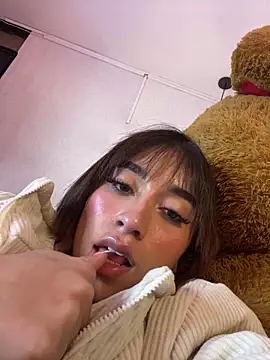 alahia_pink's cam snapshot