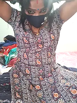 Hotty_pooja_07's cam snapshot