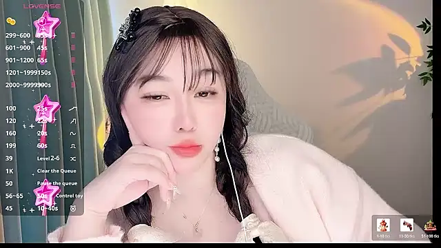 Liz-nn's cam snapshot