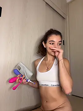 uniquerossie's cam snapshot