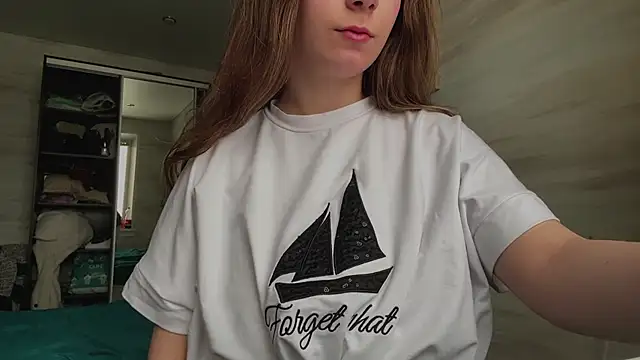 Shanika_wey's cam snapshot